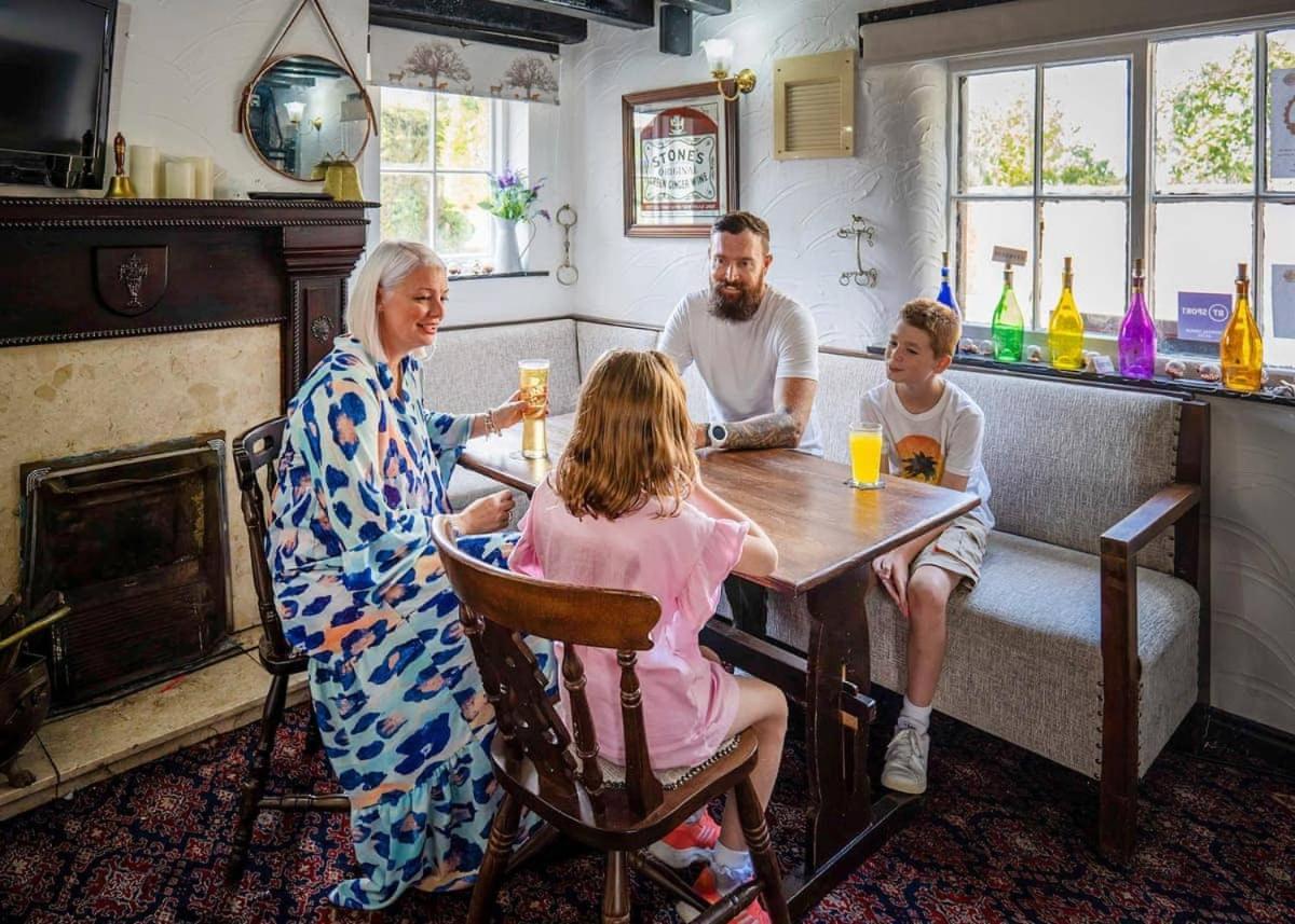 Thormanby White Rose Country Cottages מראה חיצוני תמונה
